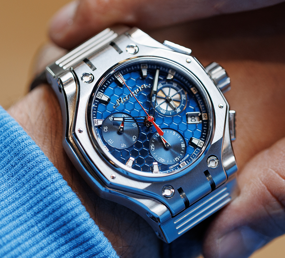 Hyron Z60 44 mm quartz chronograph