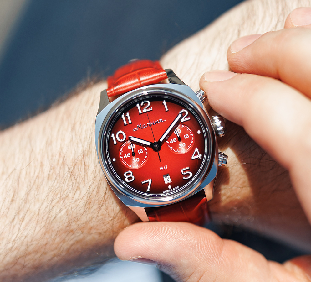 Evolution 6S21 42 mm quartz chronograph