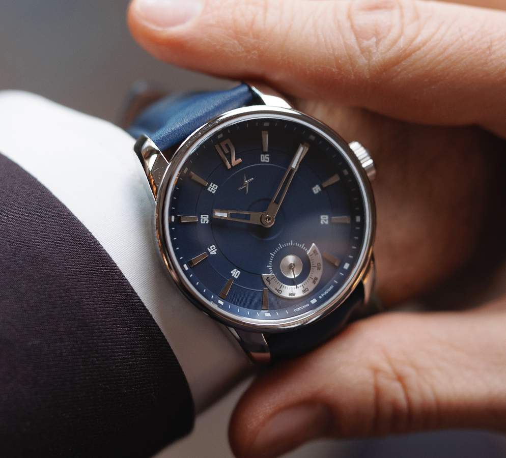 Tribute 1984 TCB 3603S 42 mm manual winding