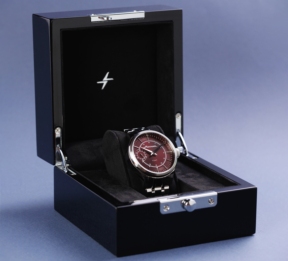 Debut TCB 3603 41 mm hand-wound