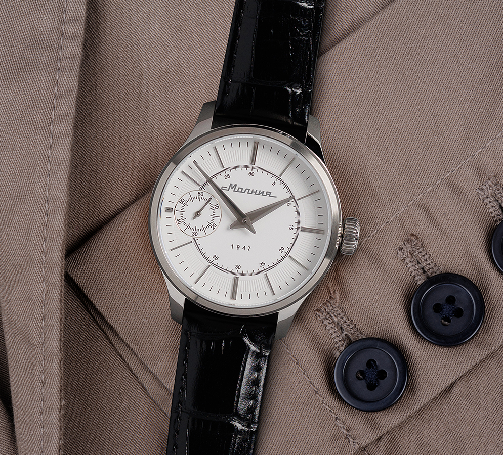 Debut TCB 3603 41 mm hand-wound