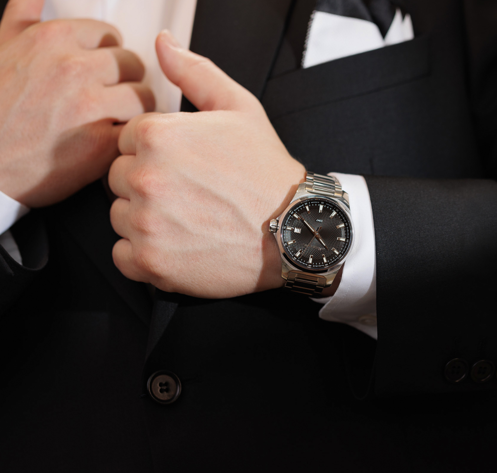 Grand TCB 8215 42mm 自动上链