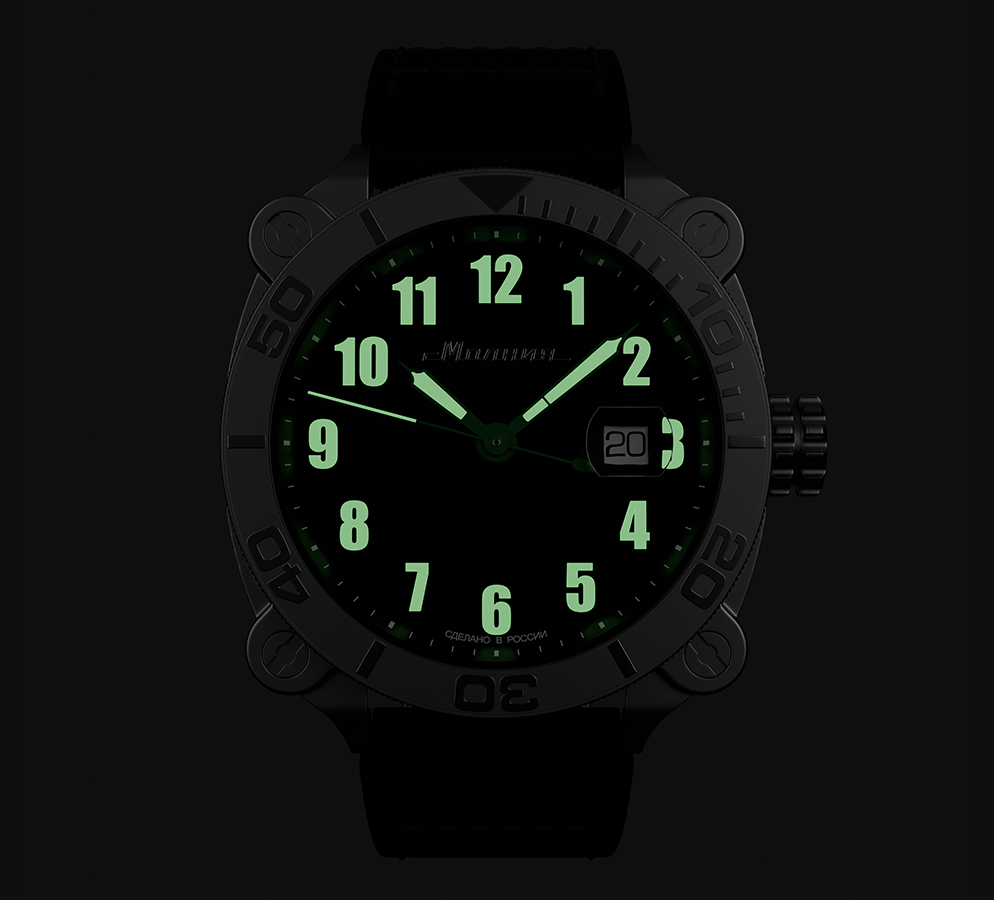 Tank 8215, 42 mm, automatic winding