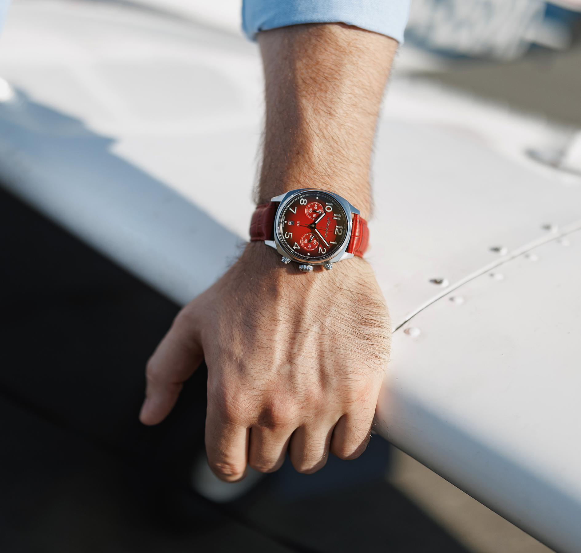 Evolution 6S21 42 mm quartz chronograph