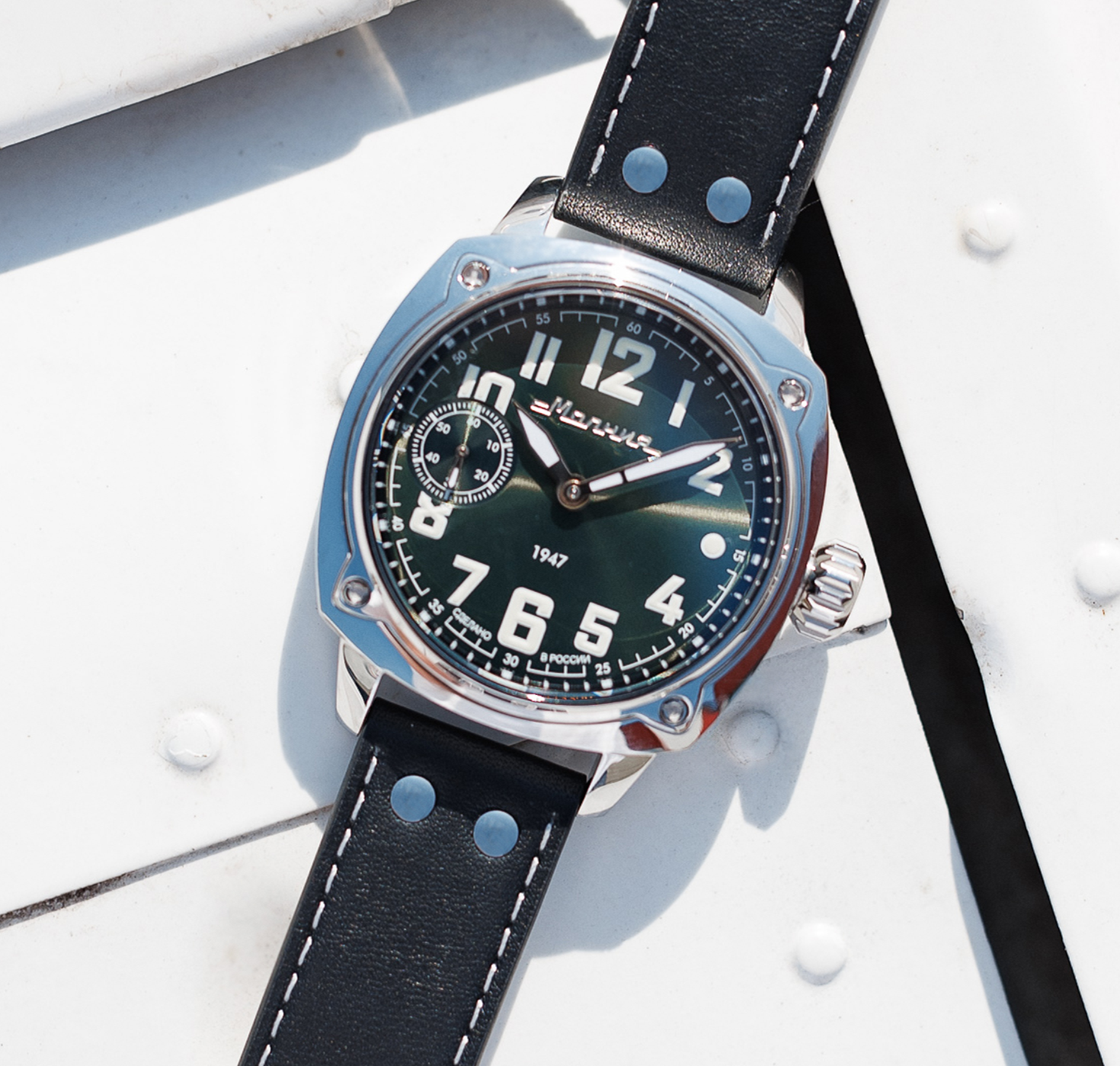 Berkut TCB 3603 42 mm manual winding