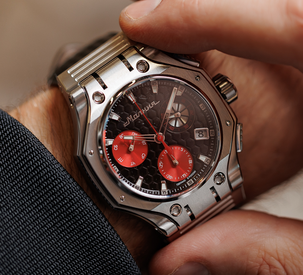 Hyron Z60 44 mm quartz chronograph