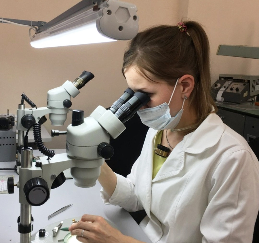 Участок сборки часов Молния - 3.jpg