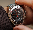Hyron Z60 44 mm quartz chronograph (1)